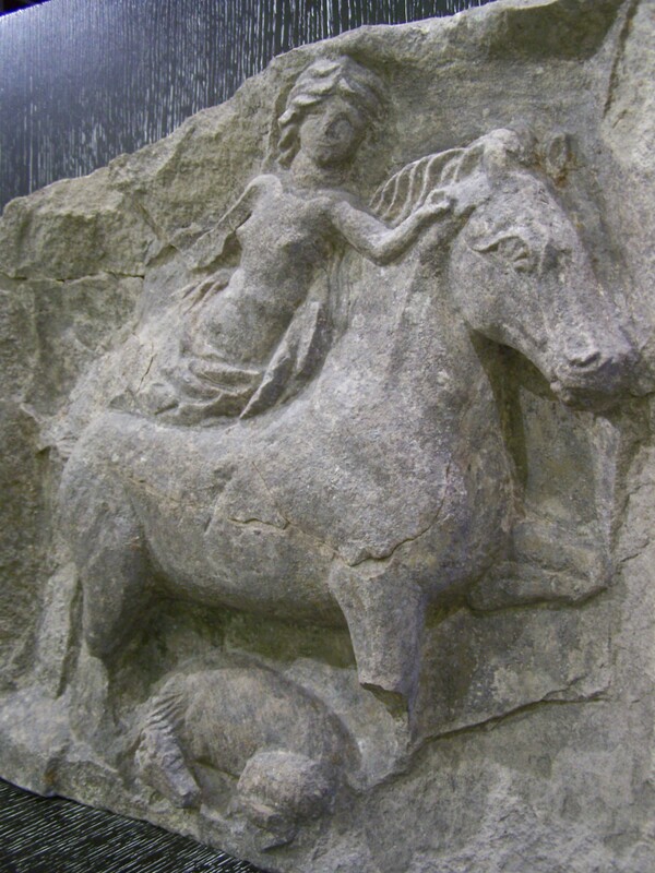 The goddess Epona with mare and a sleeping foal. Notice the unusual 'reclining' position of the goddess... Relief from Allerey (Côte d'Or, Burgundy, today in the Museum of Dijon; photo: R.H.)