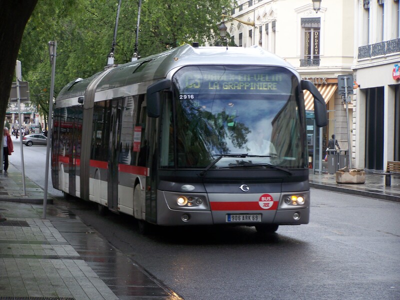 Trolleybus in Lyon, 2011, photo: R.H.