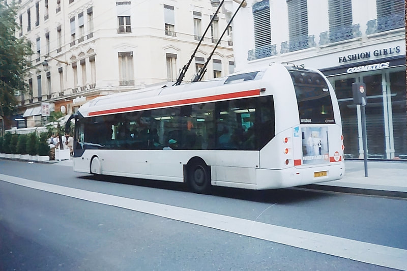 Trolleybus in Lyon, 2004