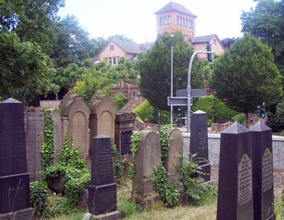 Worms, Heiliger Sand, ältester Judenfriedhof Europas, oldest Jewish cemetery in Europe, 1000