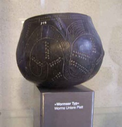 Worms Vorgeschichte, Archäologisches Museum, Prehistory, prehistoric ceramics, Wormser Stil