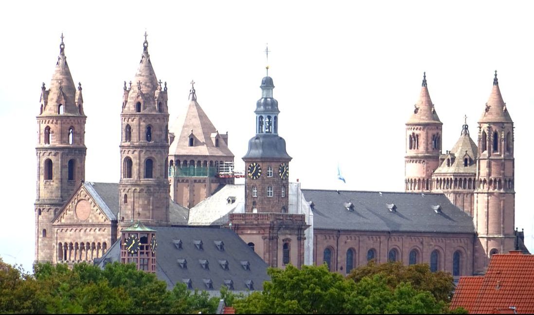 Worms, Dom, Dreifaltigkeitskirche und Rathaus Turm, Blick von der Rheinbrücke, 10 Sep 2017