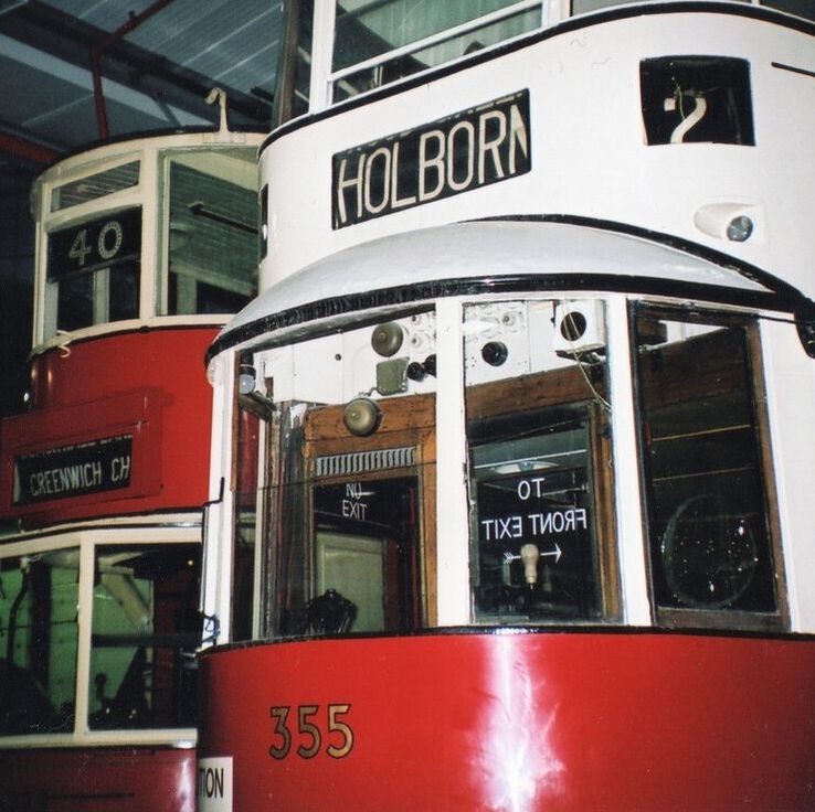 Old & new trams in London | le tramway de Londres 