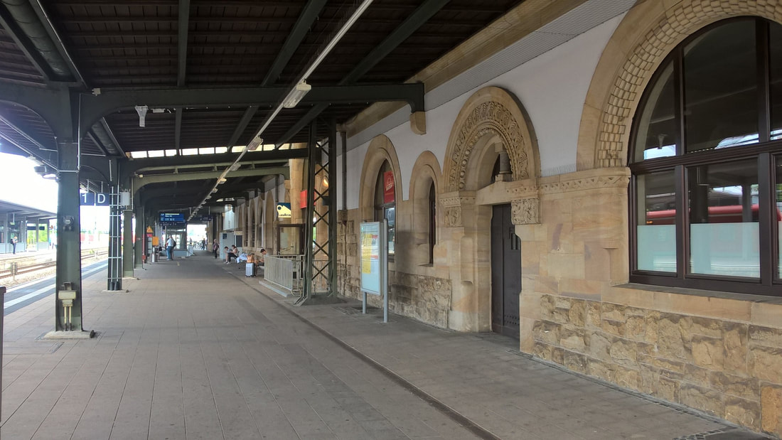 Railway station, platform, Bahnhof, Bahnsteig, gare, quai, Worms
