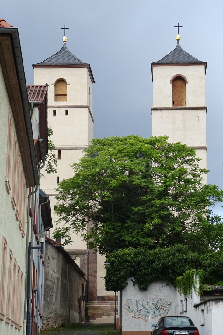 Die renovierten Türme der Andreaskirche // The newly renovated towers of the Romanesque St Andrew's church, the heart of the archaeologica museum since 1930.