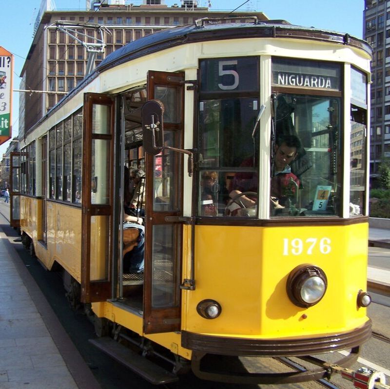 Old and new trams in Milan // Tramway de Milan // Straßenbahnen in Mailand